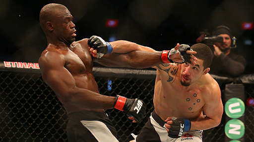 미들급 6위 로버트 휘테커(오른쪽)가 UFC 193에서 공격하고 있다. 사진=‘UFC 아시아’ 제공