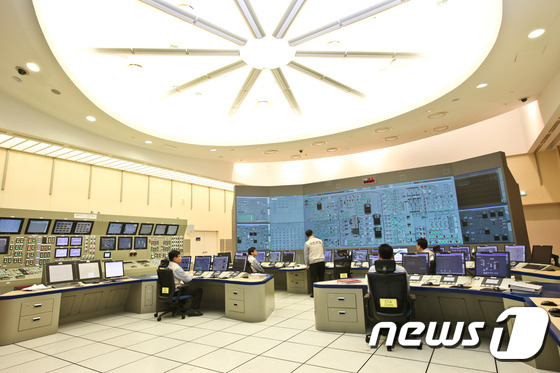 신고리3,4 시뮬레이터실(MCR과 똑같은 모양) <사진제공 한국수력원자력 고리원자력본부 울주대외협력실>. © News1