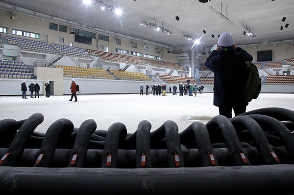 ⓒ연합뉴스 2018 평창 동계올림픽 컬링 경기가 열릴 강원도 강릉 컬링센터에서 진행된 언론사 브리핑 모습.