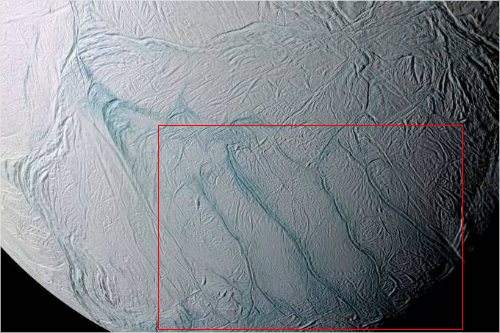 엔켈라두스의 얼음층에 생긴 거대한 균열. '호랑이 줄무늬' (사진=NASA 제공)