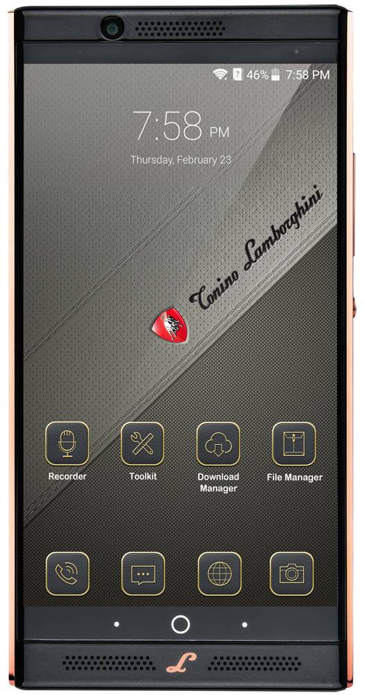 '람보르기니폰' 알파원의 앞모습. 알파원의 기획과 디자인을 총괄한 다산네트웍스는