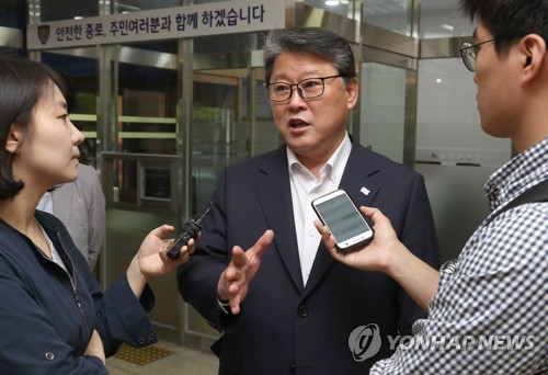 새누리당, ‘대선후보’ 조원진 당원권 정지…趙 “불복소송”연합뉴스