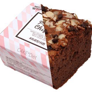 프로틴쉬폰 케이크 온라인상에서 인기를 끌고 있는 살롱드핏의 프로틴쉬폰 케이크. 질감과 맛이 초코쉬폰 케이크와 비슷하다.