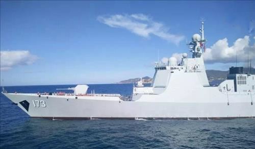 중국 해군의 차세대 핵심전력인 052D형 이지스구축함인 창사함. 봉황망
