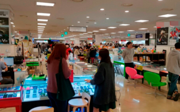 서울시내 한 이동통신 판매점 내부 전경 / 심민관 기자