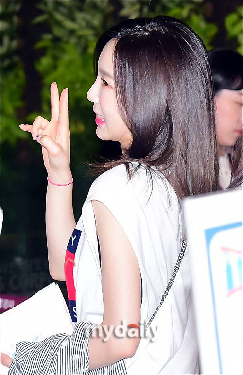 ▲ 소녀시대 태연 '가녀린 팔뚝'