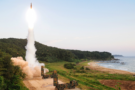 북한 6차 핵실험 대응 현무2 탄도미사일 동해 실사격. (사진=합참 제공/자료사진)