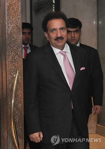 INDIA PAKISTAN REHMAN MALIK VISIT