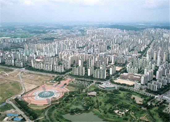 고양시 일산동구 장항동에 위치한 호수공원 일대 전경