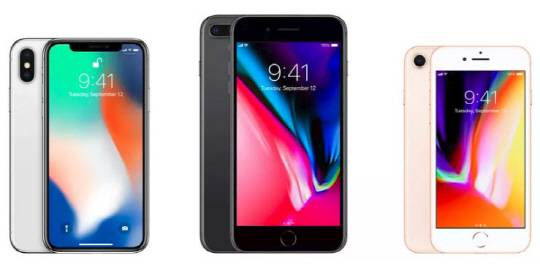 팀 쿡 애플 최고경영자(CEO)는 20일 새로 나온 운영체제 iOS11을 두고 증강현실(AR)을 주류에 편입한 거라는 평가를 내렸다./연합뉴스