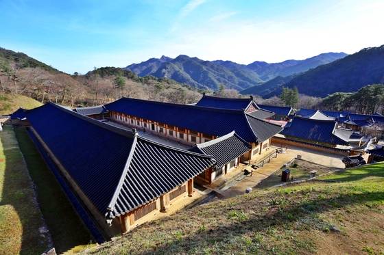 해인사 맨 꼭대기에 자리한 장경판전. 팔만대장경이 보관된 목조건물로 1995년 유네스코 세계문화유산으로 지정됐다. 양보라 기자