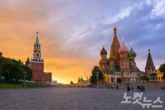 모스크바의 붉은 광장에 위치한 성 바실리 대성당. 러시아 양식과 비잔틴 양식이 혼합돼 있다. (사진=노랑풍선 제공)