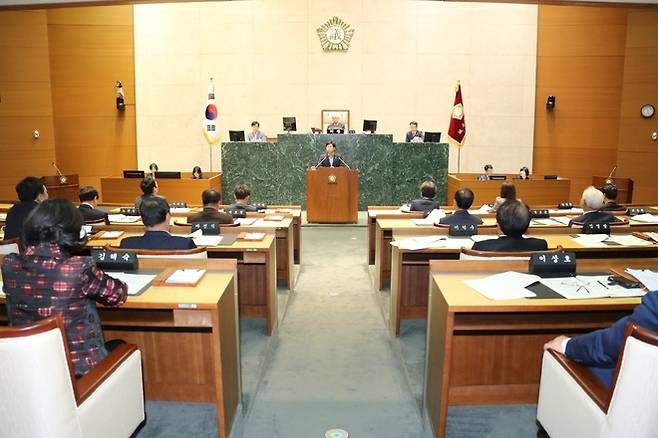 성남시의회 회의 장면