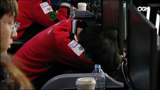 롤드컵 결승, 페이커 눈물. 중계화면 캡처