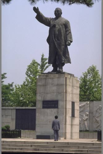 서울 남산공원의 백범 김구 동상. ［중앙포토］