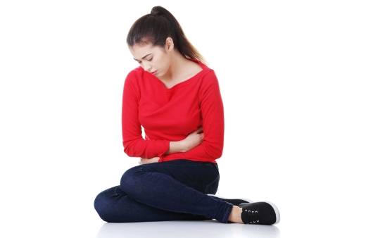 복통을 호소하는 여성