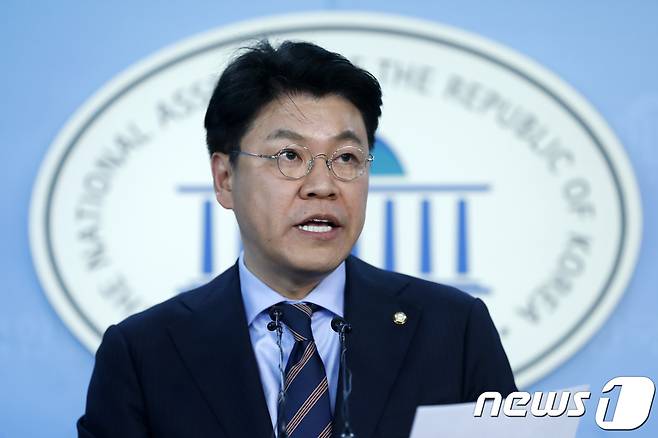장제원 자유한국당 수석대변인. 2017.11.13/뉴스1 © News1 안은나 기자