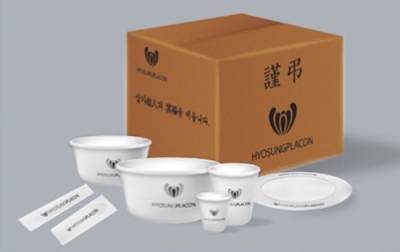 효성프라콘(주)에서는 2010년부터 옥수수 전분 제를 이용한 전분접시, 전분숟가락을 사용하여 제작할 뿐만 아니라 국내에서 개발하여 친환경인증을 획득한 제품(분해성 친환경접시와 친환경숟가락, 친환경식탁보등)을 사용한 ‘프리미엄 친환경 상조용품’ 을 선보이고 있는데 환경을 고려하는 현재의 트렌드와 일치해서 고객사에게 좋은 반응을 보이고 있다.