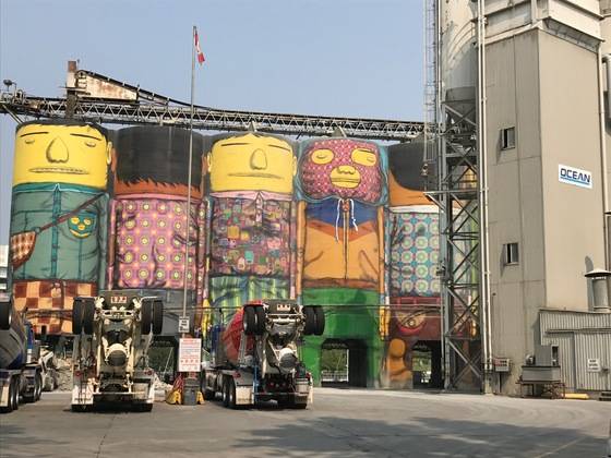 캐나다 밴쿠버 그랜빌 아일랜드. 옛 공장 부지를 복합문화상업공간으로 변화시켰다.