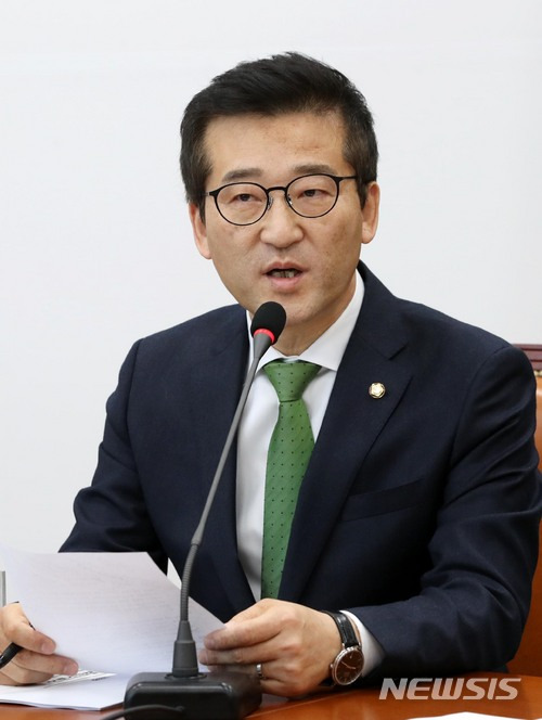 【서울=뉴시스】홍효식 기자 = 국민의당 최명길 최고위원이 4일 오전 서울 여의도 국회에서 열린 제37차 최고위원회의에 참석해 예산안 관련 모두발언을 하고 있다. 2017.12.04. yesphoto@newsis.com