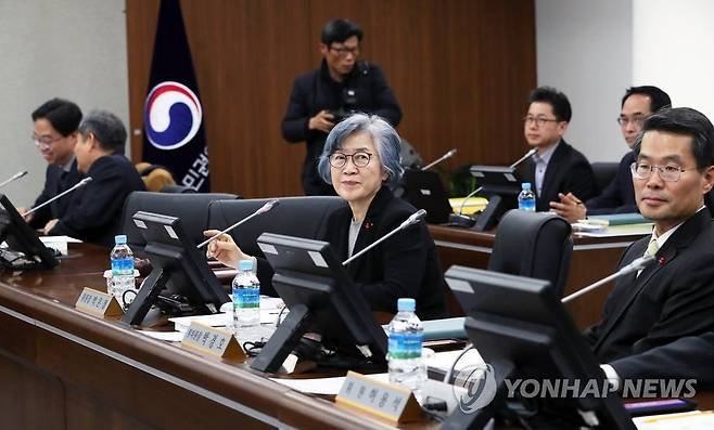 국민권익위원회(위원장 박은정)가 11일 정부세종청사에서 전원위원회를 열어 청탁금지법(김영란법) 시행령 개정안을 가결했다.