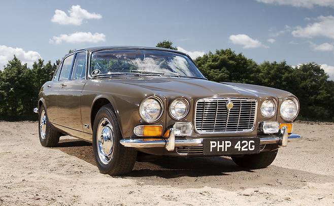 XJ6 시리즈 1 (이미지: 재규어)