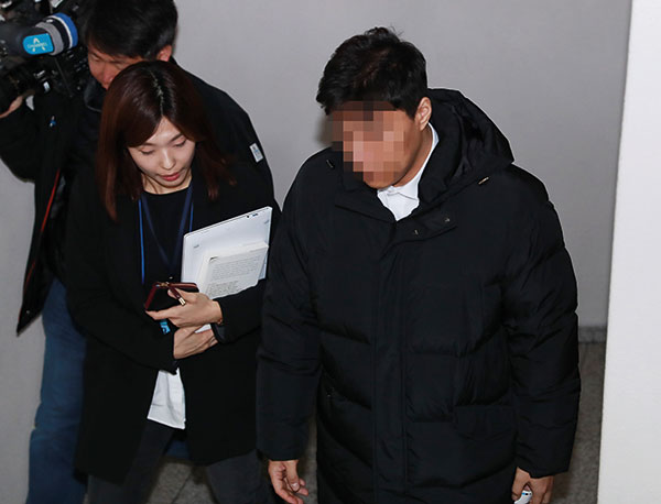 ⓒ연합뉴스 지난 12월26일 최순실씨의 조카 이병헌씨가 증인으로 출석했다.이씨는 태블릿 PC 개통자인 김한수 전 청와대 행정관의 친구로, 그를 최씨에게 소개했다.