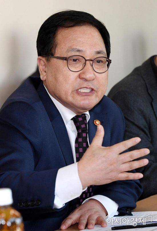 유영민 과학기술정보통신부 장관