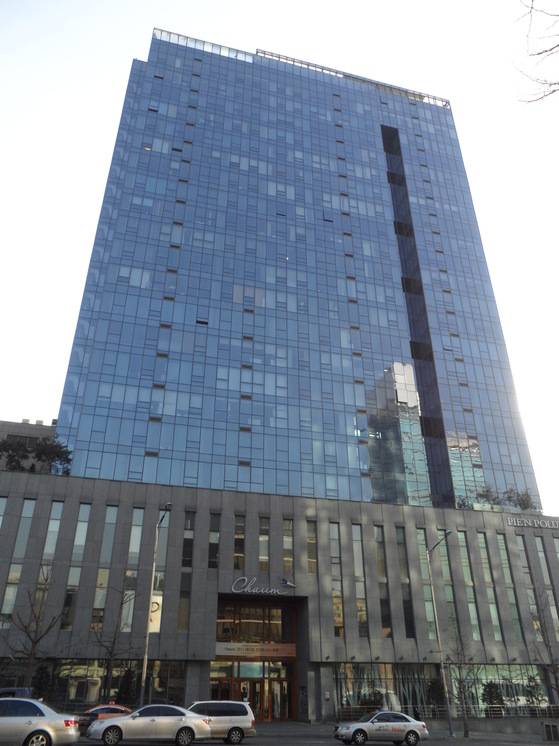 시그니엘이 빠지는 바람에 전국 기준시가 1위를 차지한 강남구 청담동 피엔폴루스. 한때 최순실이 거주했다. 꼭대기 층의 가장 비싼 기준시가가 47억원 선이다.