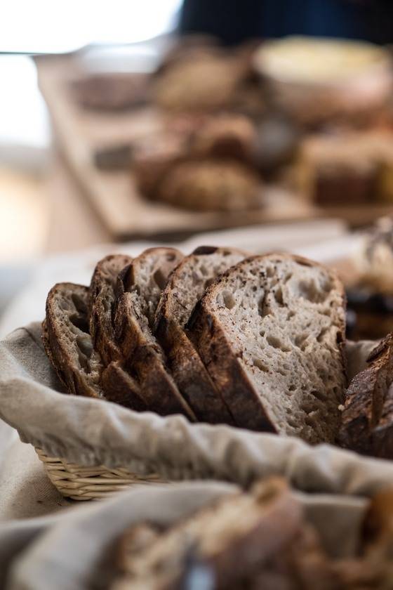타르틴 베이커리는 사워도우를 이용한 발효빵으로 유명하다. 24시간 발효시간을 거쳐 만들기 때문에 하루 생산량이 제한적이다. [사진 타르틴 베이커리 서울]