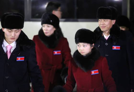 북한대표팀 강릉선수촌 입촌 [강릉=연합뉴스]