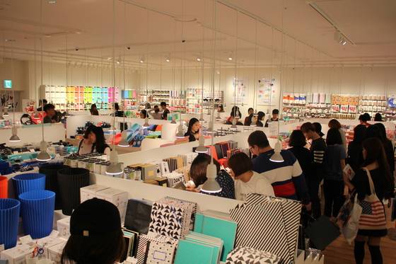 덴마크 생활용품점 플라잉타이거 코펜하겐. [사진 각 업체]