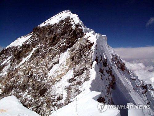 에베레스트 산 [연합뉴스 자료사진]