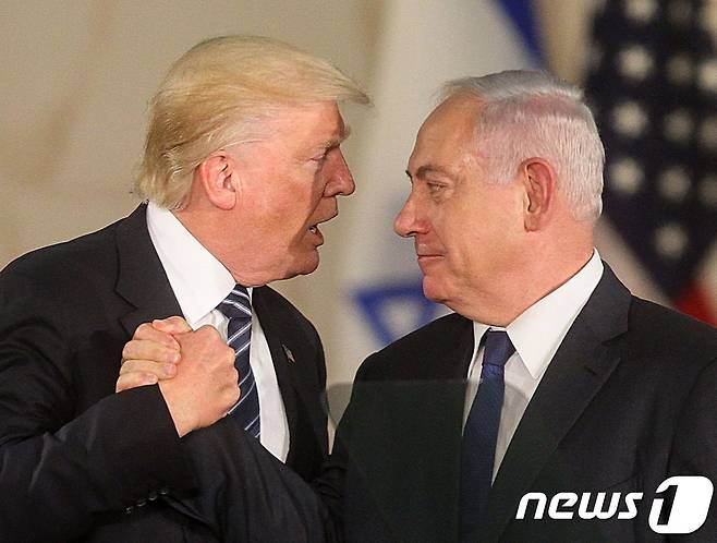 도널드 트럼프 미국 대통령(왼쪽)과 베냐민 네타냐후 이스라엘 총리. ? AFP=뉴스1
