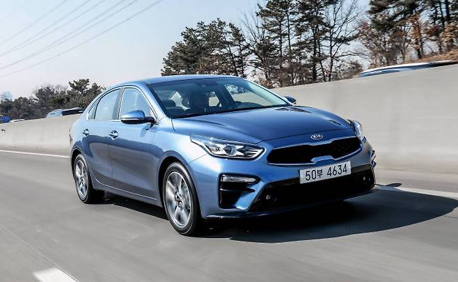 기아자동차 준중형 세단 신형 'K3' 주행 모습 (제공=기아자동차)