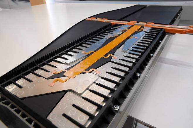 전기자동차용 배터리 확장형 모듈.