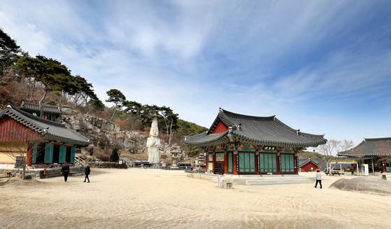 은진미륵(恩津彌勒)이 있는 충남 논산 관촉사 경내. 프리랜서 김성태