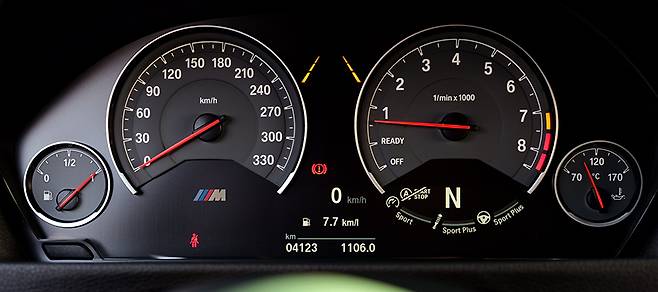 고출력 차량이 늘어나도 단 4초 만에 시속 100km까지 가속하는 건 무척 짜릿하다