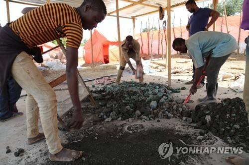 민주콩고의 코발트 광부들 [AFP=연합뉴스]