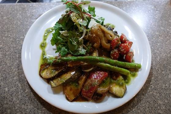 모둠 구운 야채(1만8000원)