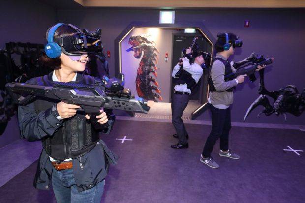브라이트 '스페셜포스VR' 체험 모습