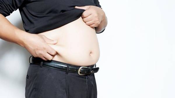 중년층은 뱃살을 빼기 위해 꾸준히 노력해야 한다./사진=헬스조선DB