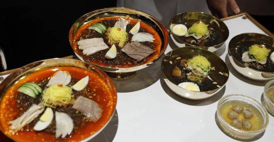 27일 평화의 집에서 열린 남북정상회담 만찬 메뉴인 옥류관 평양냉면. 판문점=이병주 기자