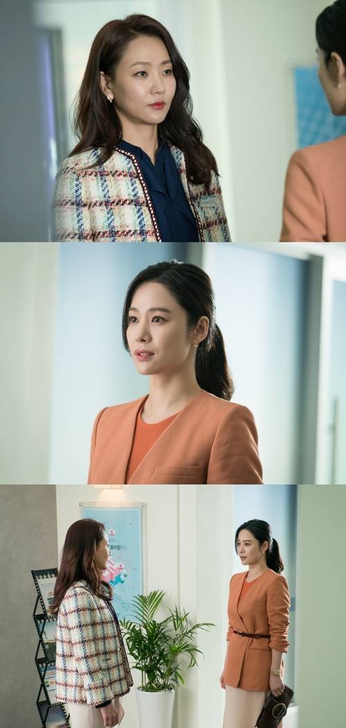 김현주 윤지혜 사진=에이스토리