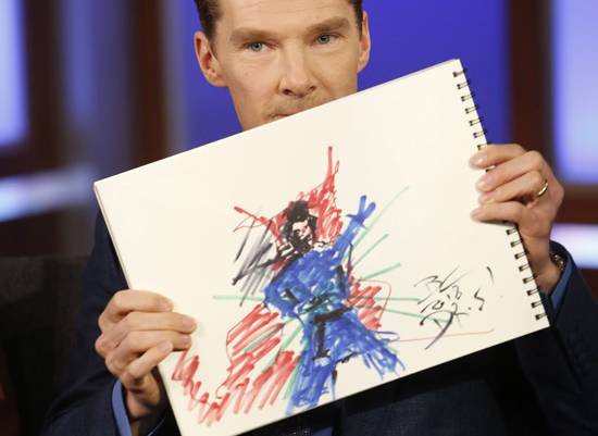 영화 '어벤져스:인피니티 워'에 닥터스트레인지 역으로 출연한 베네딕트 컴버배치가 미국 ABC방송 토크쇼 지미 키멜 라이브에 출연해 직접 그린 자신의 캐릭터 닥터스프레인지. [사진 ABC 캡처]