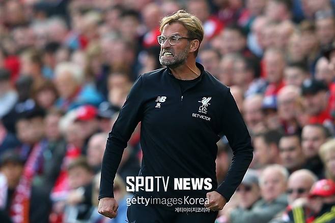 ▲ 아스널과 부바치 코치의 접촉에 격분한 것으로 알려진 클롭