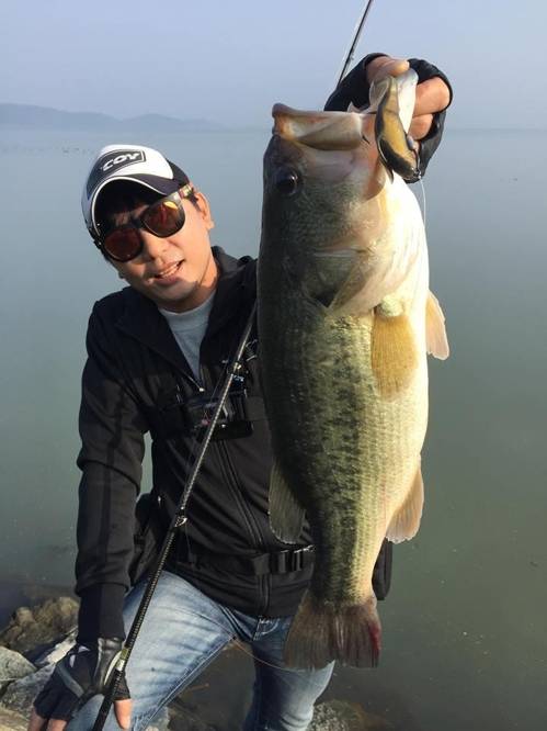 서승찬 프로가 잡은 배스(서승찬 프로)