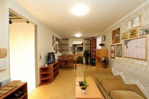 지난해 '2017 서울도시건축비엔날레'의 '평양전-평양살림'에 전시됐던 북한 평양 아파트 내부모습(사진=연합뉴스)