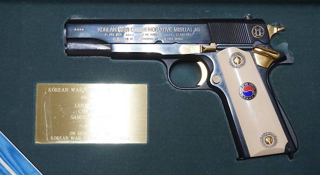 6·25 전쟁기념 한정판 M1911A1. [사진 전쟁기념관]