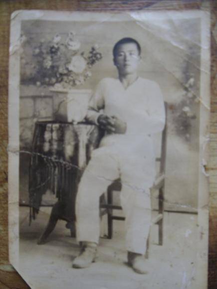 고 윤경혁 일병 (대구=연합뉴스) 이덕기 기자 = 1950년 미군 1 기병사단(카투사)에 배치돼 복무 하던 중 평안남도 개천 지역에서 숨진 고 윤경혁 일병의 유해가 68년만에 고향으로 돌아온다. 2018.6.19. [국방부 유해발굴감식단 제공=연합뉴스]